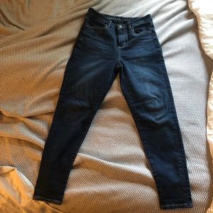 High waisted American Eagle jeggings